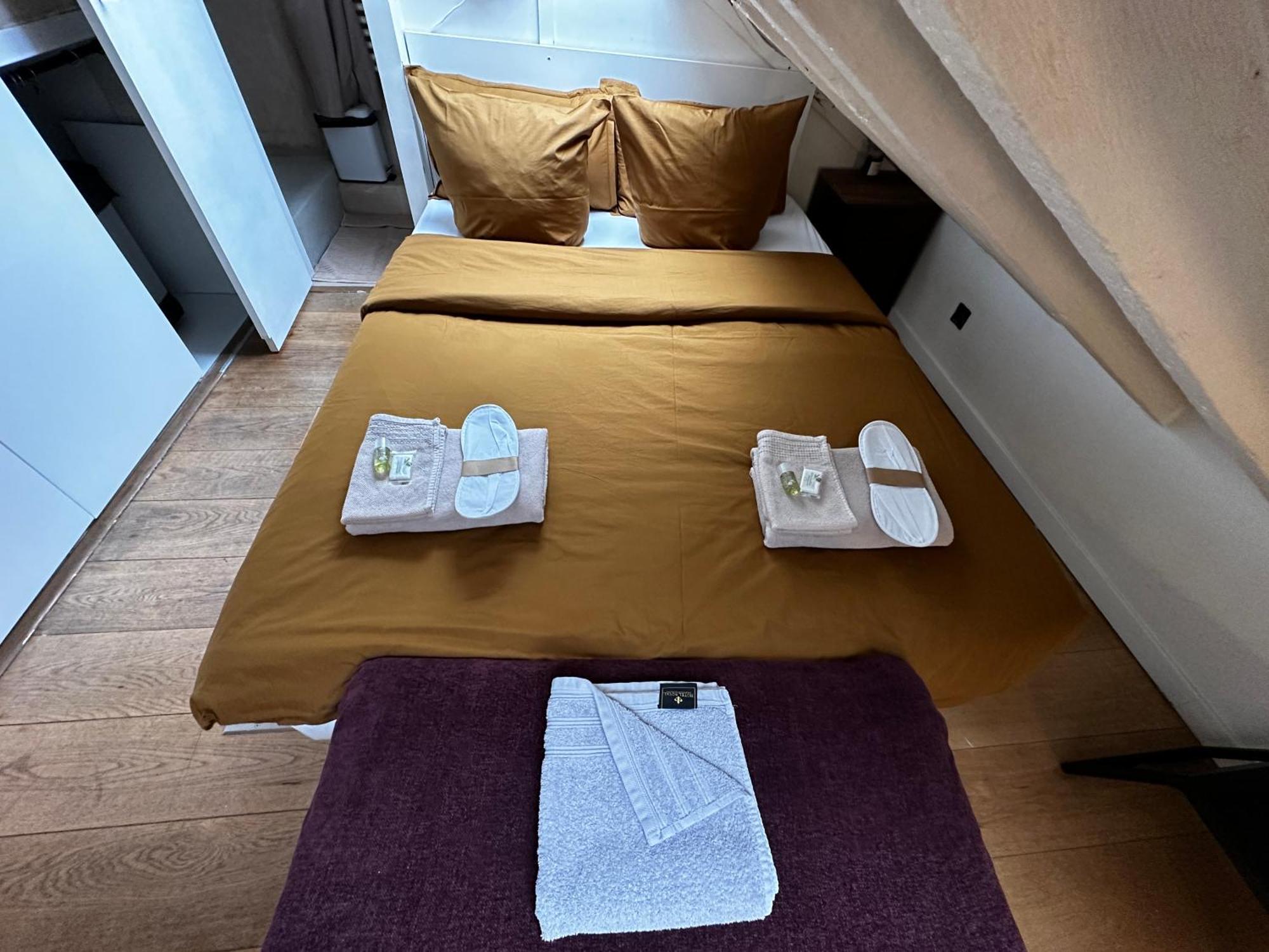Apartamento Marais Rooftop Studio - Metro Filles Du Calvaire París Exterior foto